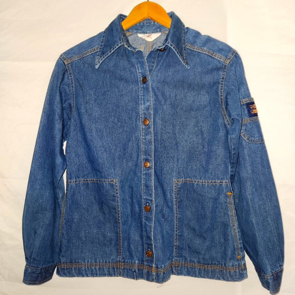 Vtg 70s Levi's Jacket - Women's M - Cursive Logo, Black Patch, Low Pockets 1977
